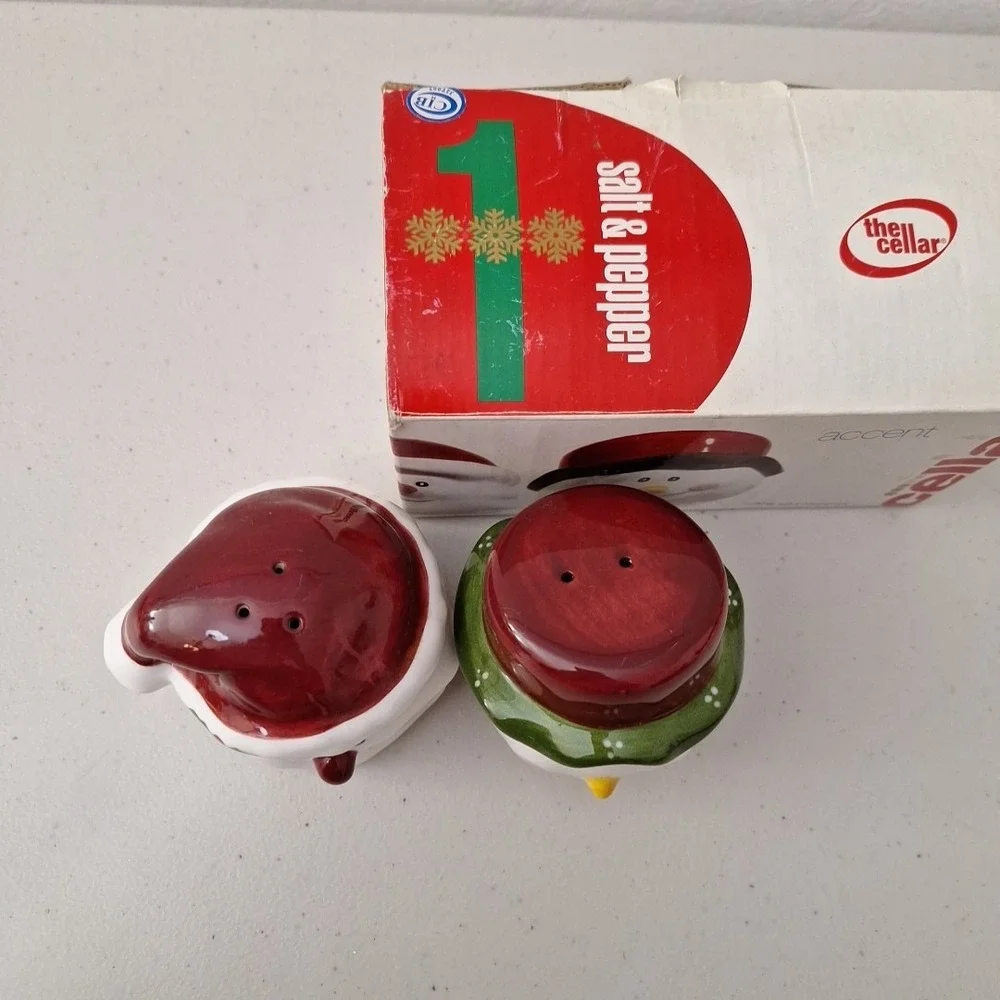 Vtg The Cellar Snowman Salt and Pepper Shakers Ceramic Christmas w/ Box